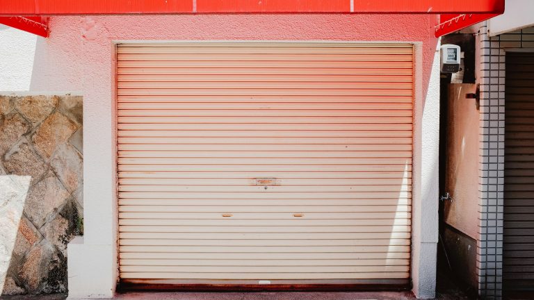 Porte de garage Futurol : quels problèmes sont les plus fréquents ?